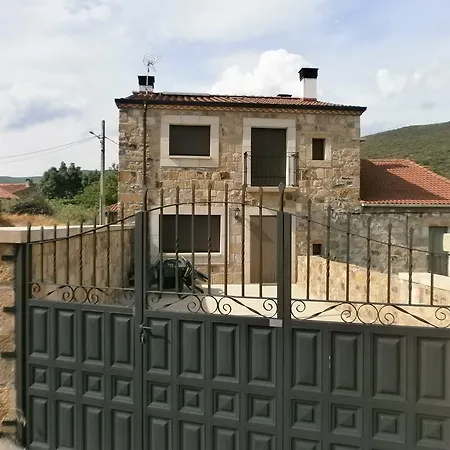 La Laguna Hinojosa de la Sierra Exterior photo